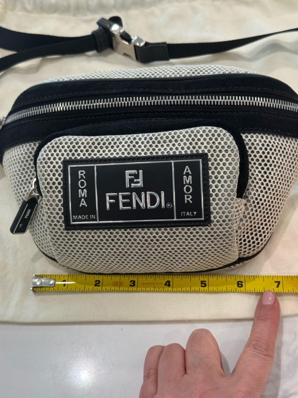 Fendi mesh nylon over FF signature logo Bum Bag crossbody adjustable strap - Picture 10 of 13